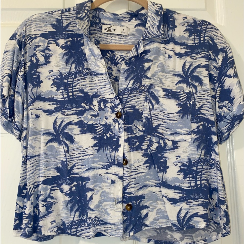 Hollister size S